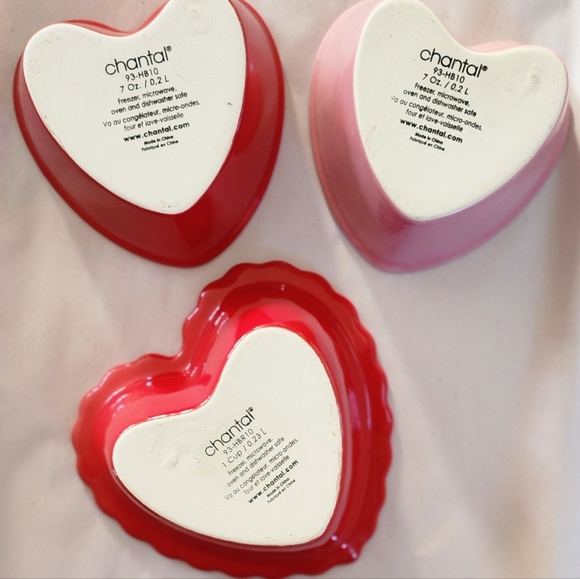 Chantal Valentine Baking/Candy Dishes- Set of 3 - Picture 2 of 3